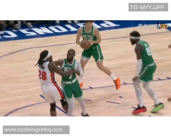 康宁汉姆32+10，布朗+怀特合砍65分，活塞112-105打败绿军取4连胜